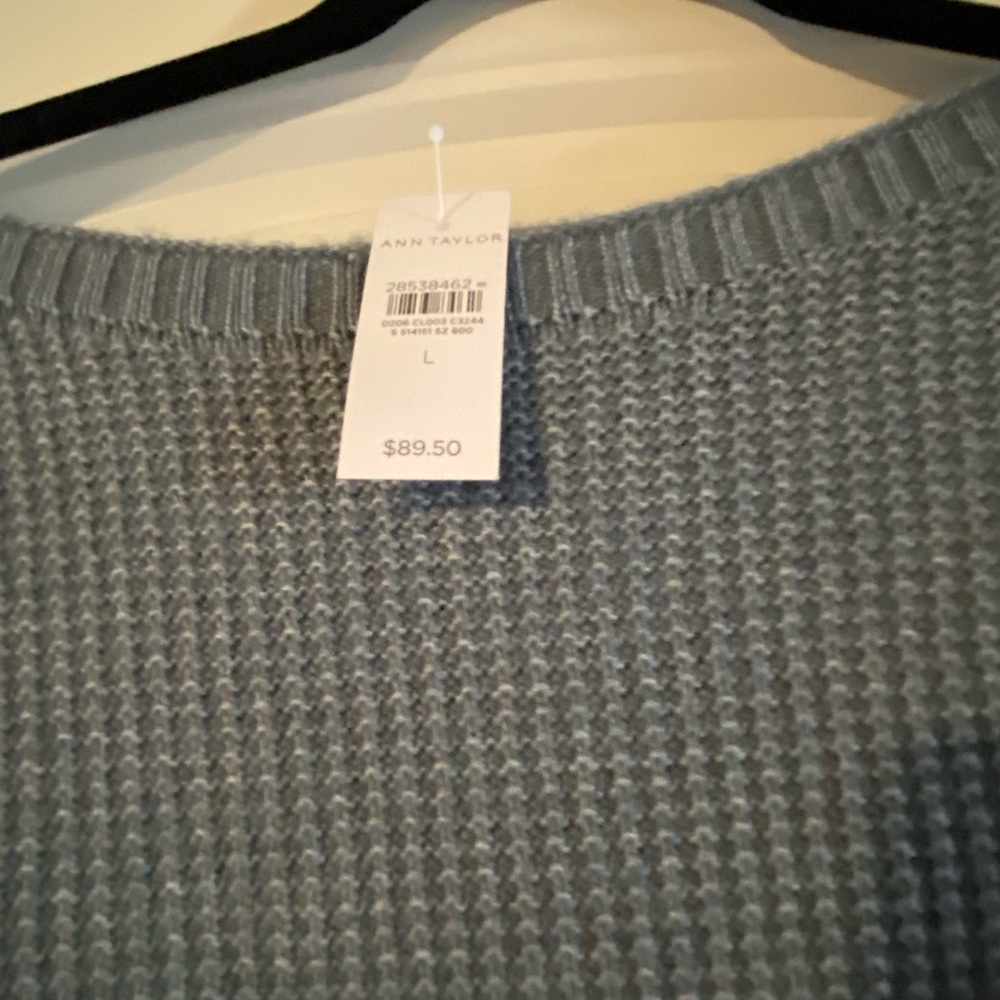Sweater - Picture 2 of 3